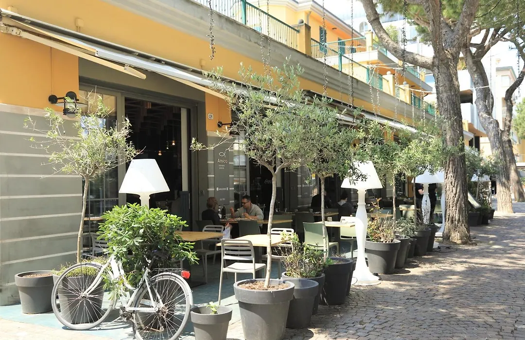 Zuara9Room Rimini-1